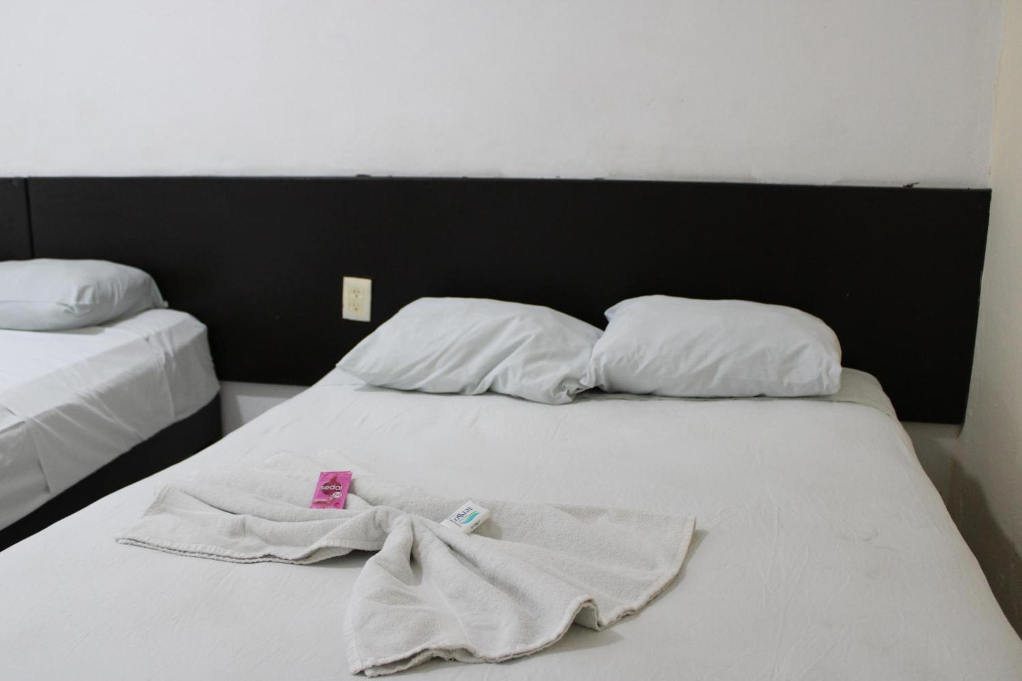 צ'טומאל Oyo Hotel Colibri מראה חיצוני תמונה
