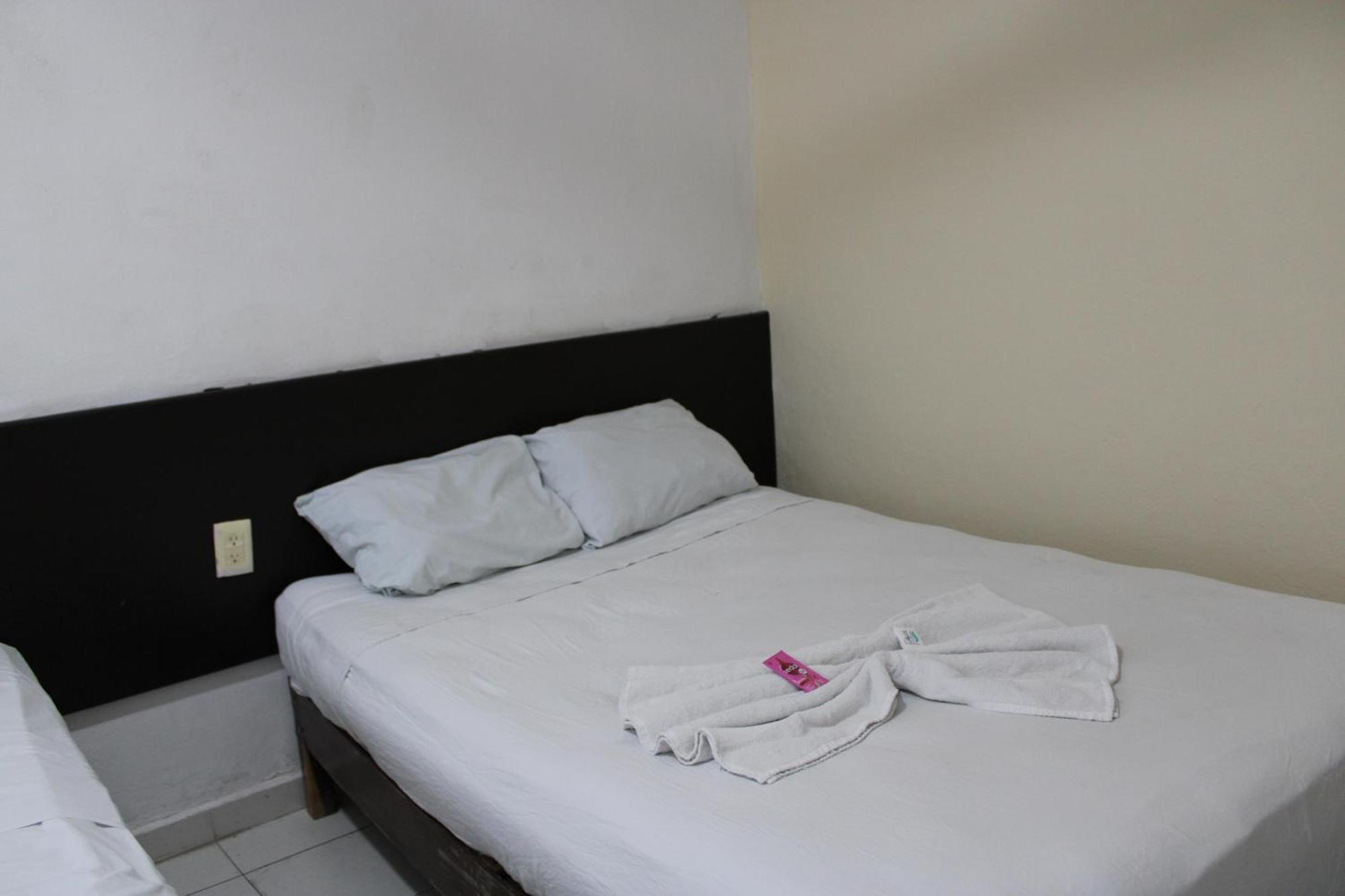 צ'טומאל Oyo Hotel Colibri מראה חיצוני תמונה